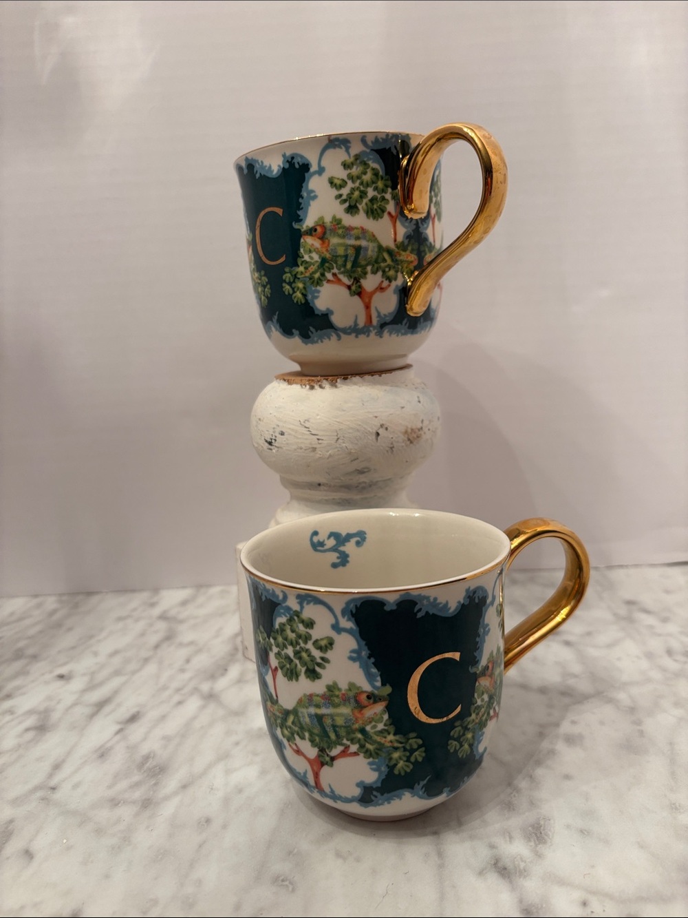 Vintage Lou Rita Anthropologie Nature Table Monogram Mugs “C” Chameleon design